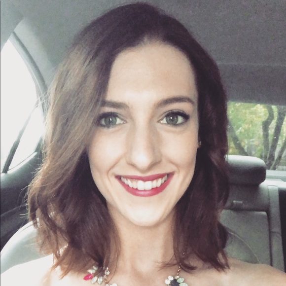 Meet your Posher, Sarah - Picture 1 of 1